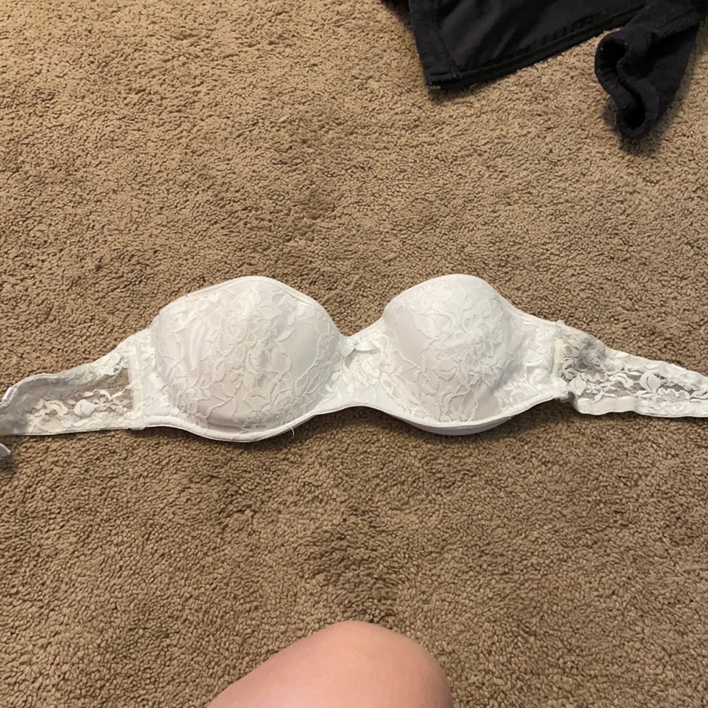 Strapless bra 34A